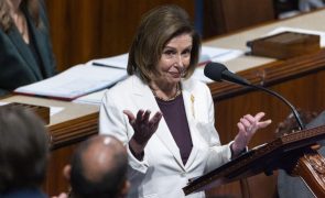 Nancy Pelosi deixa liderança Democrata no Congresso norte-americano