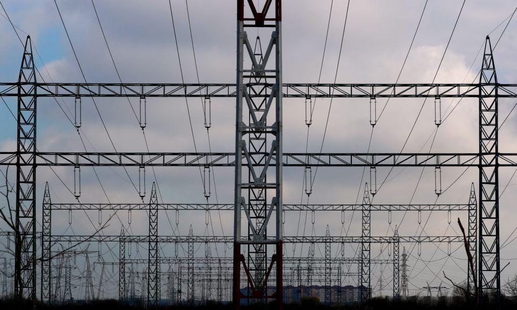 Alemanha e França vão assinar acordo para garantir eletricidade aos franceses