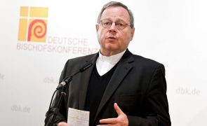 Bispos alemães vão continuar a abençoar casais homossexuais e rejeitam cisma