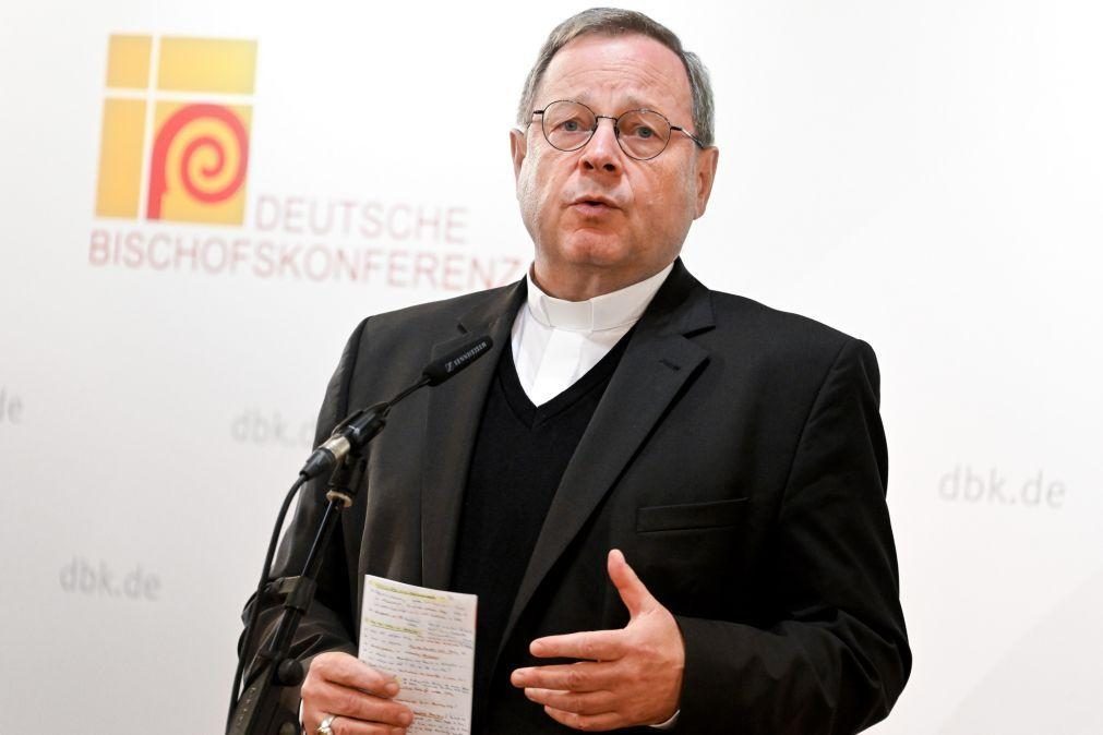 Bispos alemães vão continuar a abençoar casais homossexuais e rejeitam cisma