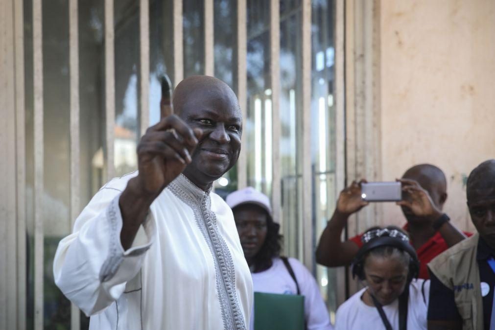 Justiça guineense quer ouvir ex-PM Aristides Gomes sobre dois processos que advogados desconhecem -- defesa