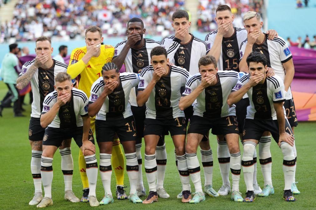 Mundial2022: Alemães tapam a boca na fotografia antes do jogo com Japão