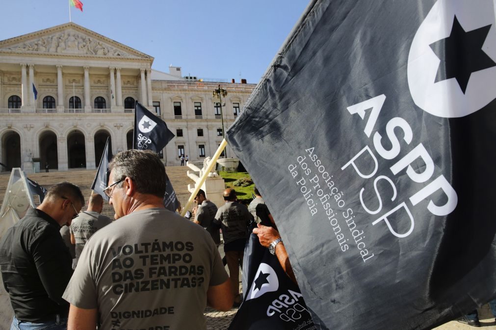 Polícias manifestam-se hoje em Lisboa contra arrastar dos problemas que afetam PSP