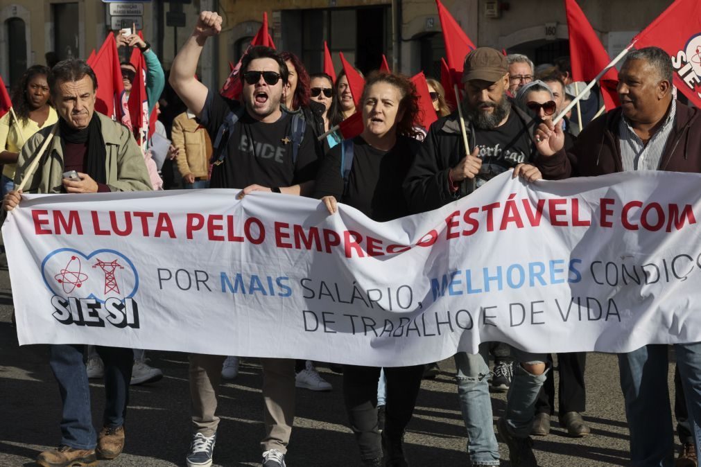 Centenas em concentração da CGTP em Lisboa por melhores salários e pensões