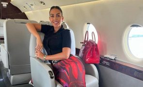 Georgina Rodríguez - “Viajou em turística porque o bilhete era caro”, explica amigo