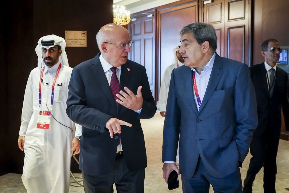 Santos Silva nega problema com Qatar e assegura tranquilidade aos emigrantes
