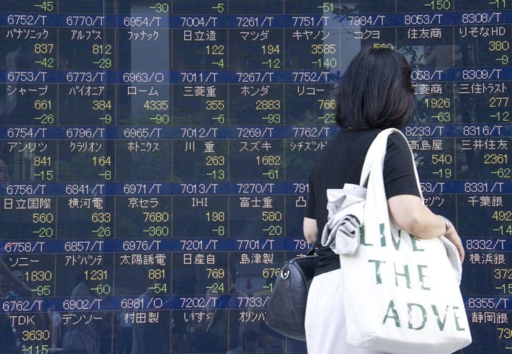 Bolsa de Tóquio abre a perder 0,46%