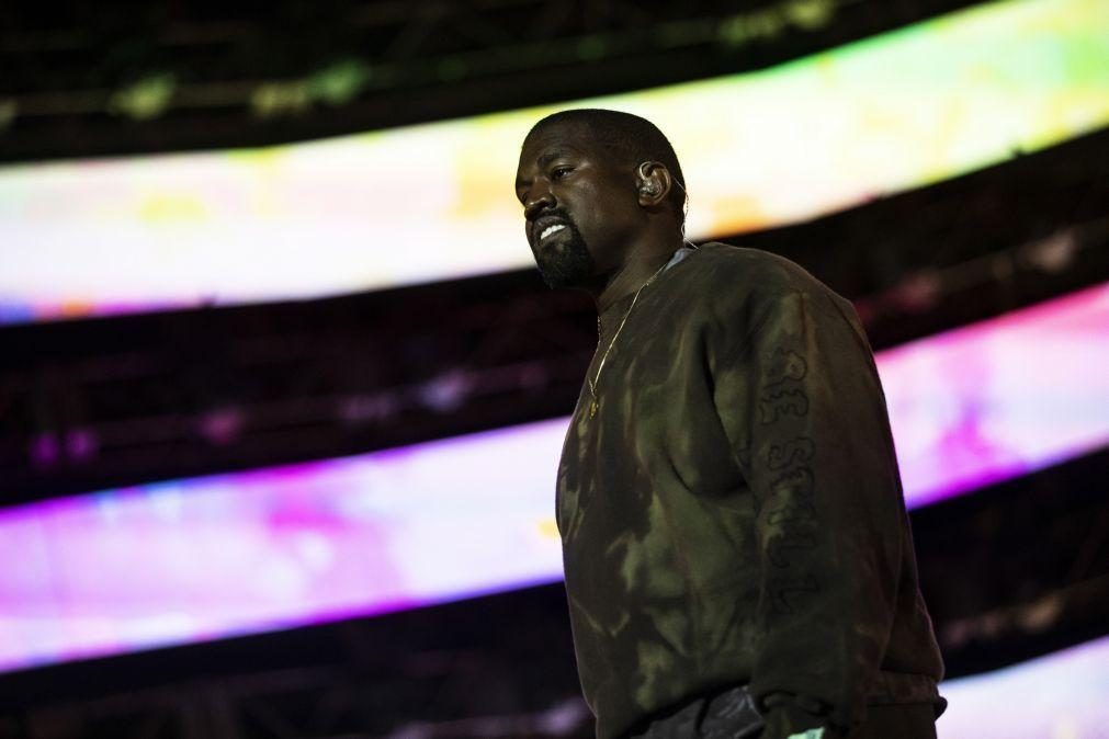 Twitter suspende conta de Kayne West por incitação à violência