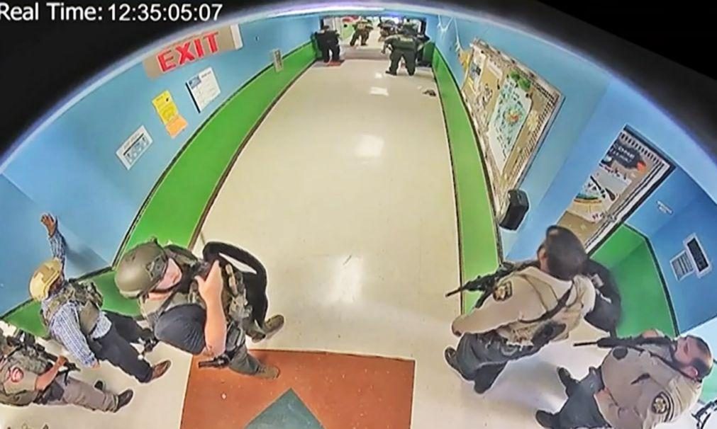 Sobreviventes do tiroteio em escola do Texas pedem 25,6 mil milhões de euros em ação coletiva