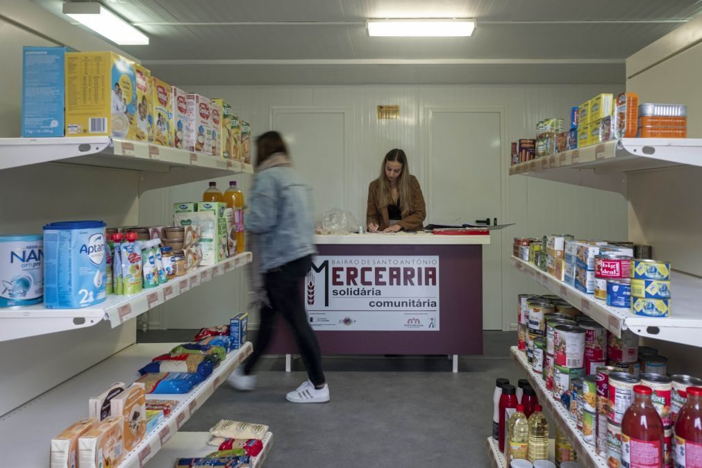 Mercearia solidária em Ponta Delgada