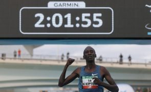 Kiptum vence em Valência e passa a terceiro mais rápido de sempre na maratona