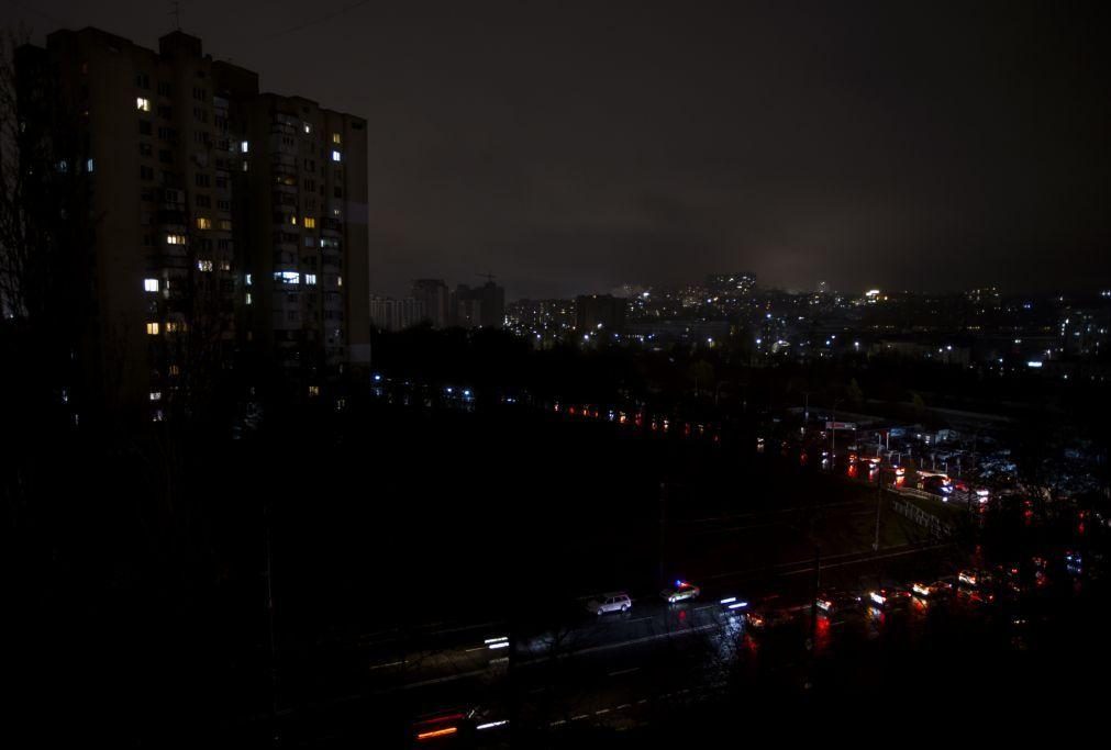 Moldova sofre 'apagão' após ataques russos na Ucrânia