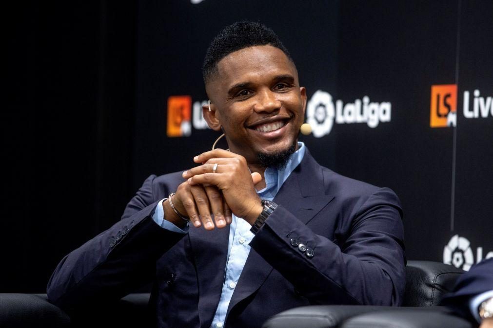 Samuel Eto'o sob acusação após agredir homem à saída do estádio