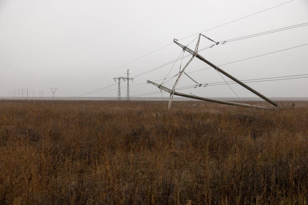 Ucrânia: BERD gastará 1.500 ME até fim do ano e reparação da rede elétrica consta das prioridades