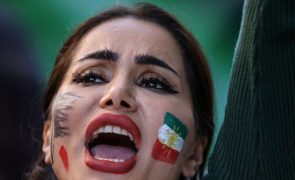 Mulheres do Irão 'heroínas do ano' para a revista Time