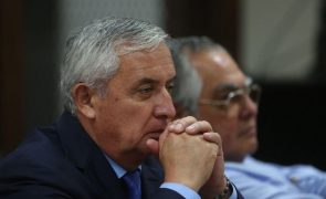 Justiça da Guatemala condena antigo presidente a 16 anos de prisão por corrupção