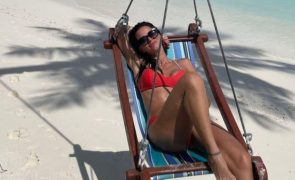 Cláudia Vieira As imagens das férias nas Maldivas. Hotel de luxo custa mais de 1700 euros