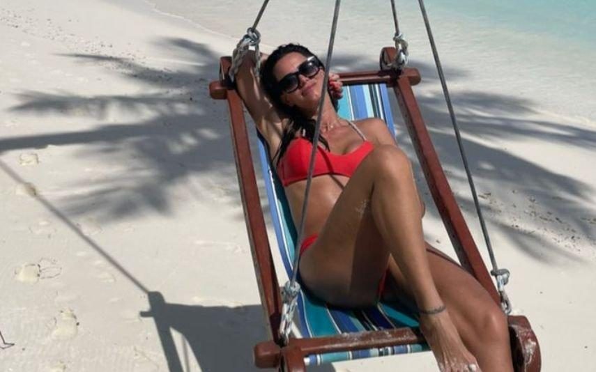 As imagens das férias de luxo de Cláudia Vieira nas Maldivas