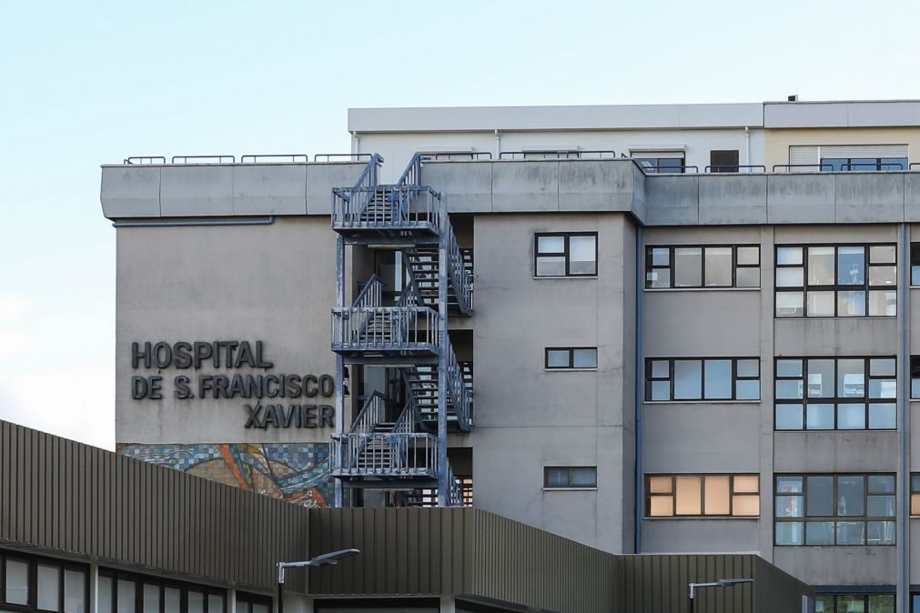 Hospital S.Francisco Xavier adota medida alternativas após inundação num dos edifícios