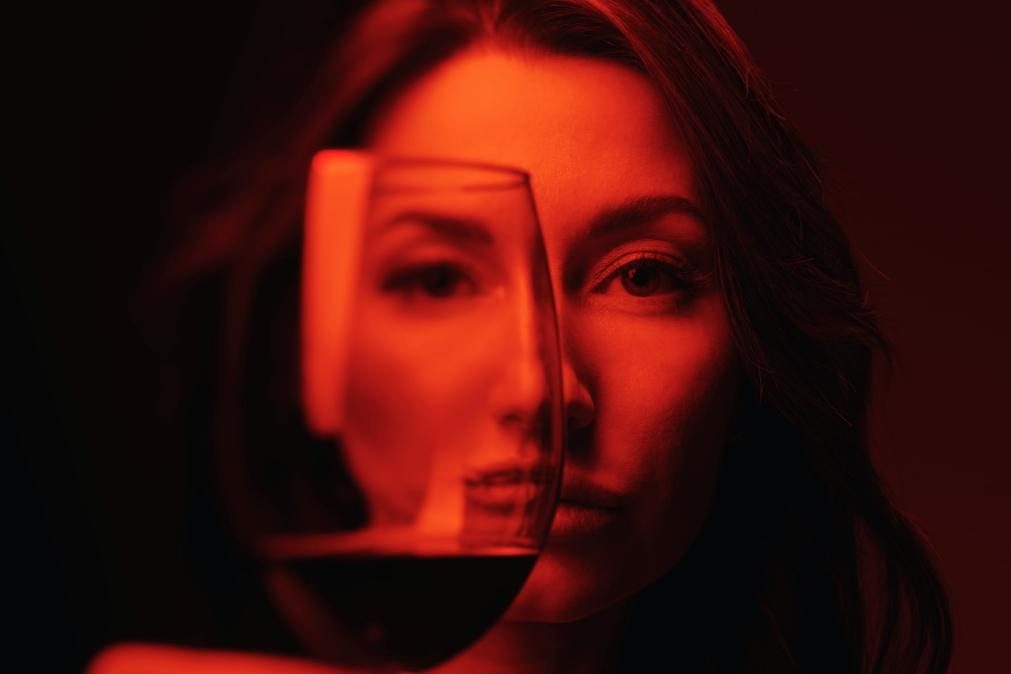 Substância do vinho ajuda a fortalecer memória