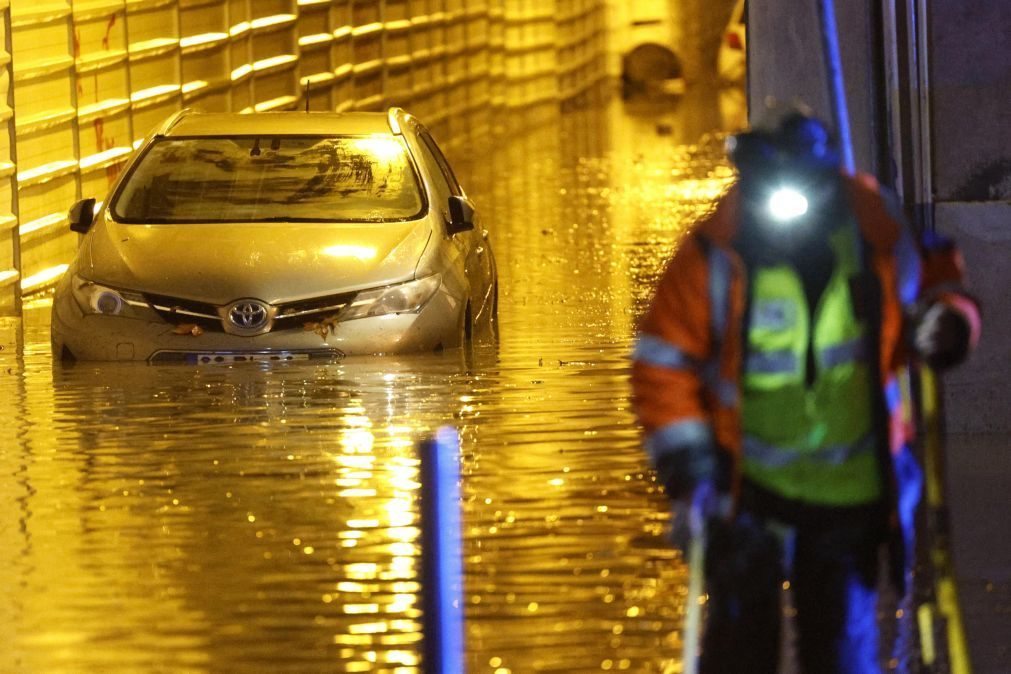 Proteção Civil põe dispositivo em alerta amarelo até às 23:59 de segunda-feira