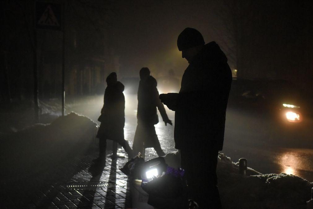 Eletricidade regressa a Odessa após cortes devido a ataques russos