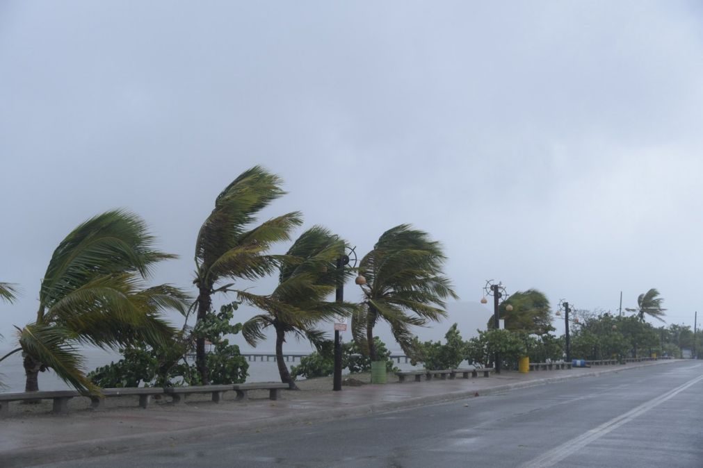 Rajadas de vento até 130 quilómetros/hora em Santa Maria devido ao furacão Ophelia
