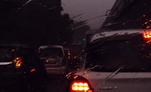 Chuva e perigo de inundações rápidas previstos para esta 3ª feira