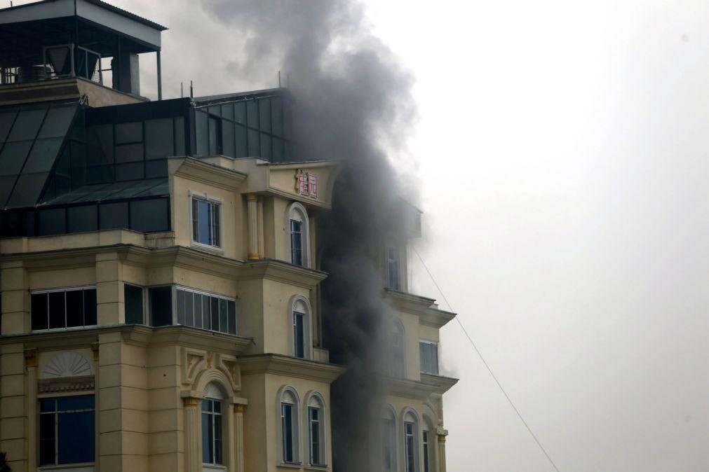 Ataque a hotel em Cabul faz três mortos e dois feridos