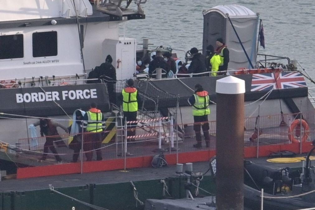 Governo britânico confirma morte de quatro migrantes no Canal da Mancha
