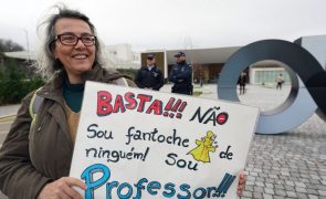 Manifestação de professores em Braga era para Costa, mas foi adjunto a ouvir queixas