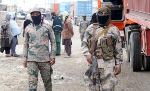 Talibãs chicoteiam publicamente 28 civis no norte e leste do Afeganistão