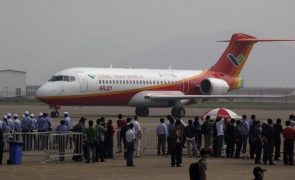 Avião chinês ARJ21 consegue primero comprador no estrangeiro