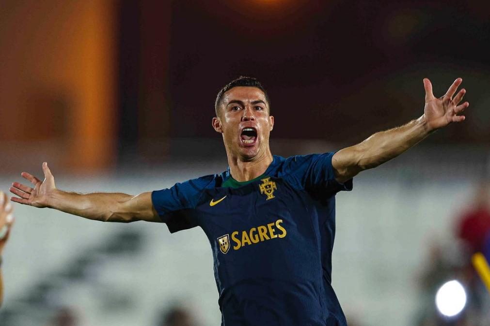 Cristiano Ronaldo faz publicação enigmática: “Dias e noites que estive a chorar