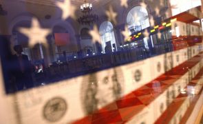 Wall Street segue no 'vermelho' após semana de perdas acumuladas