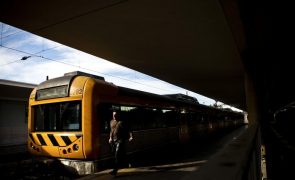 Comboios já param em Algés depois de resolvida inundação no túnel de acesso