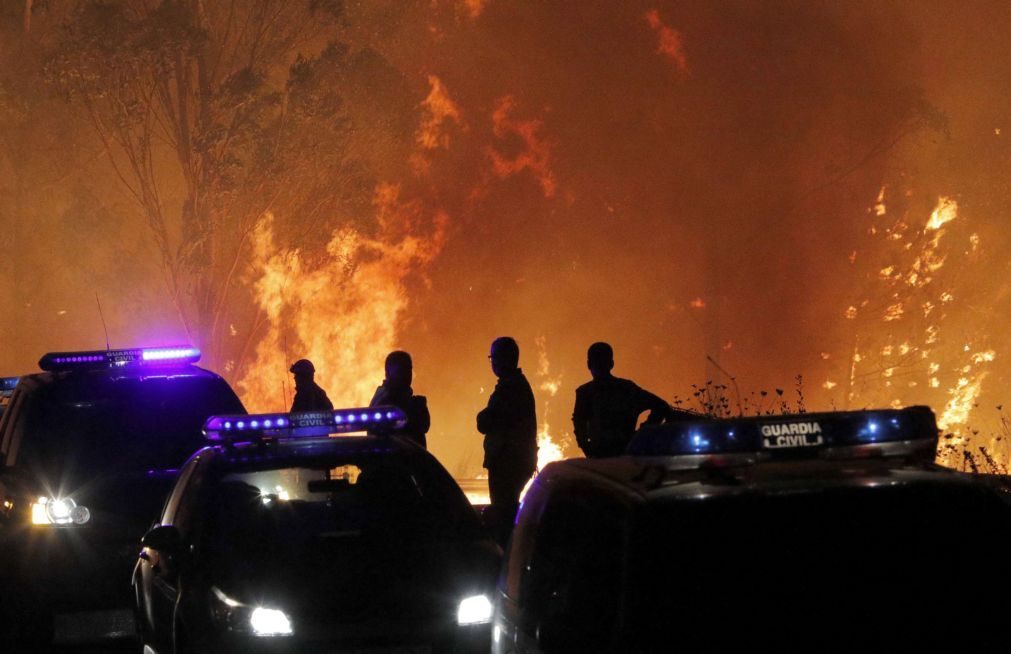 Dois mortos na Galiza devido a incêndio florestal