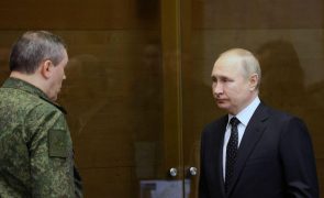 Putin promete desenvolver capacidade militar convencional e nuclear