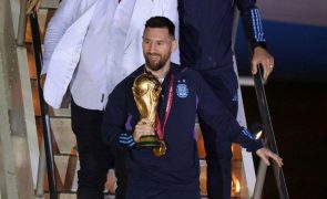 Pep Guardiola considera Messi o melhor jogador da história do futebol