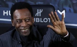 Pelé vai continuar internado, estado de saúde agravou-se