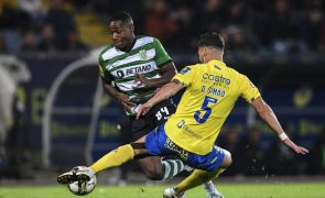 Jovem médio Dário Essugo renova com o Sporting até 2025