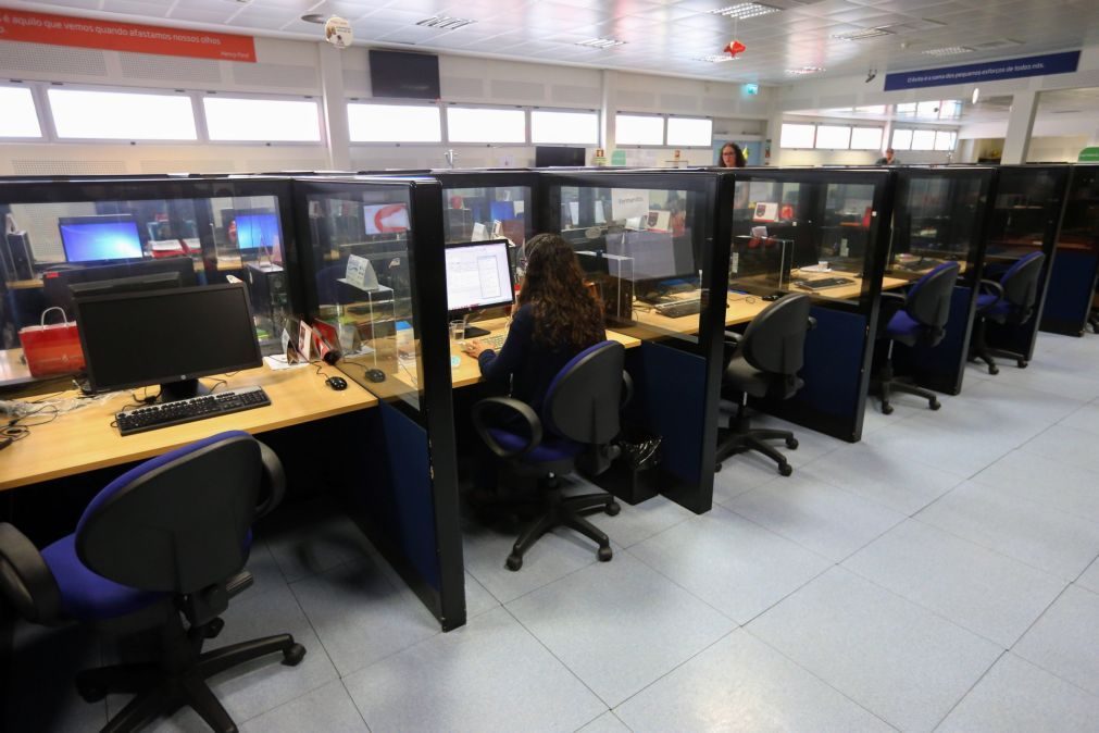 Trabalhadores dos 'call centers' em greve hoje e domingo