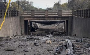 Nove mortos na explosão de um camião-cisterna perto de Joanesburgo