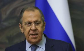Exército resolverá problema se Kiev recusar exigências russas - Moscovo