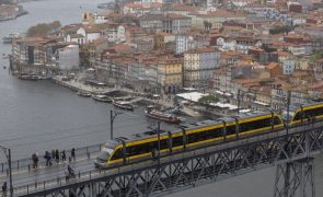 Metro do Porto circula toda a noite na passagem de ano exceto até ao aeroporto