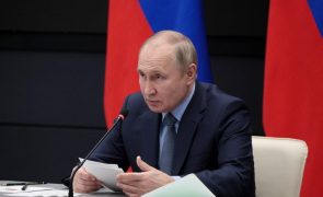Rússia vai proibir venda de petróleo russo a países que apliquem teto de preço