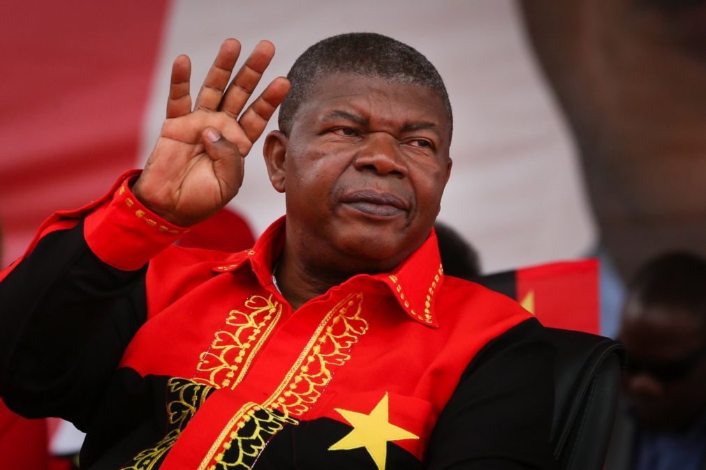 João Lourenço promete instituir poder local em Angola até 2022