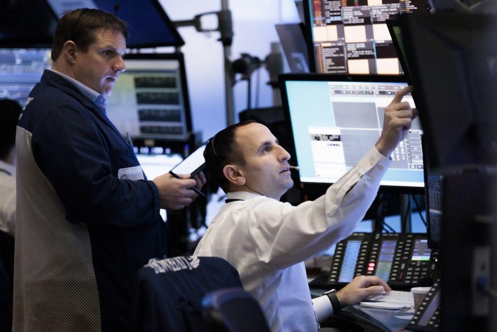 Wall Street negoceia em alta ligeira no início da sessão