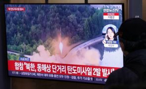 Coreia do Norte dispara três mísseis balísticos de curto alcance
