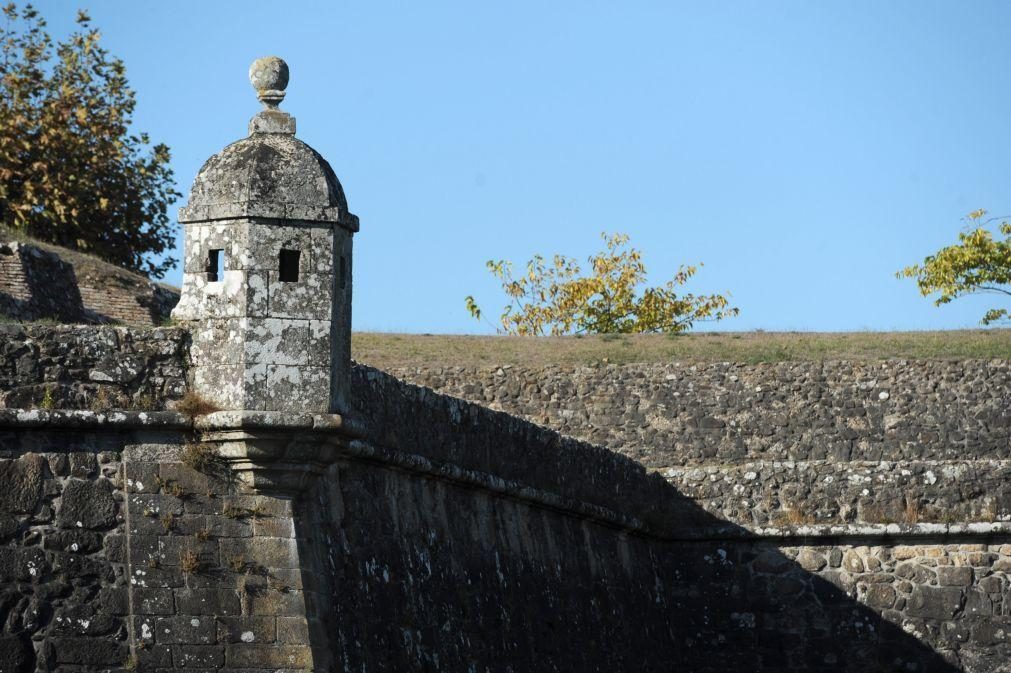 Parte da muralha da Fortaleza de Valença cedeu